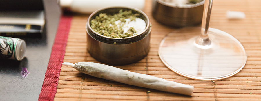 cannabis e liquori, vino e birra cannabis e liquori, vino e birra