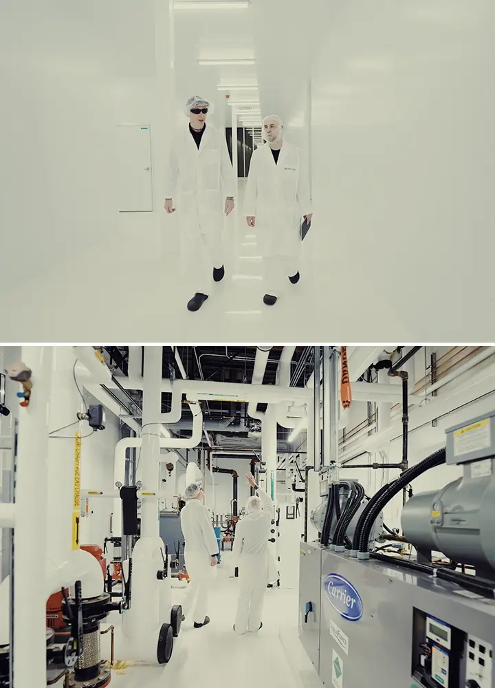 Coltivazione di Cannabis CRIC Labs in Inverno Canadese Guida Un'illustrazione di Max che si avvicina a CRIC Labs in un inverno canadese innevato, in contrasto con una sala di coltivazione interna high-tech con ibridi di cannabis, illuminazione avanzata e controllo climatico, su uno sfondo verde.