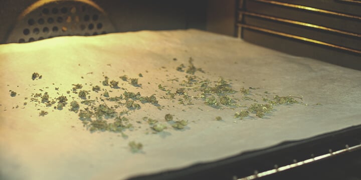 CUCINARE CON LA CANNABIS “CRUDA”