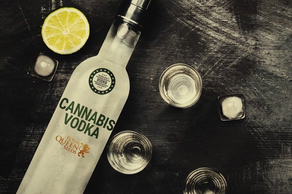 Vodka Alla Cannabis, 2 Semplici Modi Per Farla